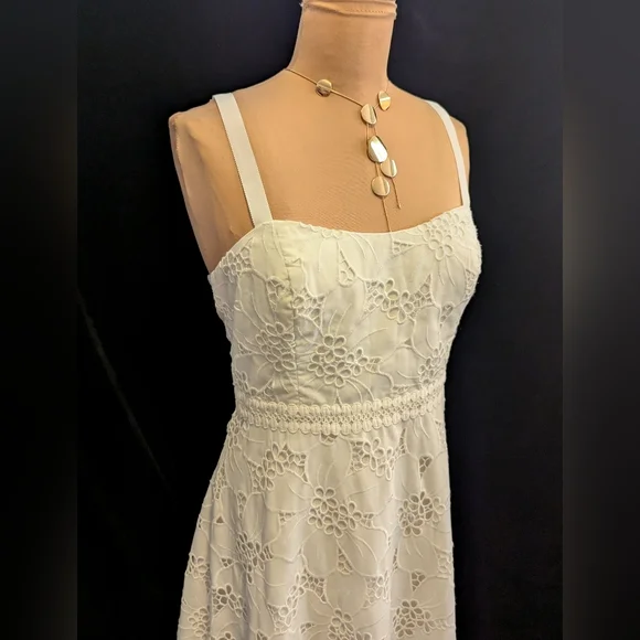 Lilly Pulitzer White Eyelet Sundress Graduation, Party, Bust 37"-38" Size 10? - Picture 3 of 10
